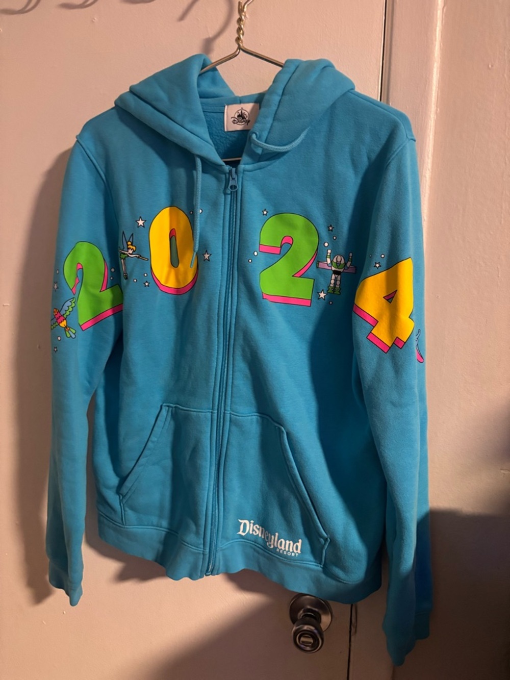 Disneyland 2024 Zip Up Hoodie Blue Disney Parks Sweatshirt Size L
(936)